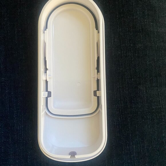 OXO Good Grips POP Cereal Dispenser 3.4 qt/3.2 L - Picture 9 of 9